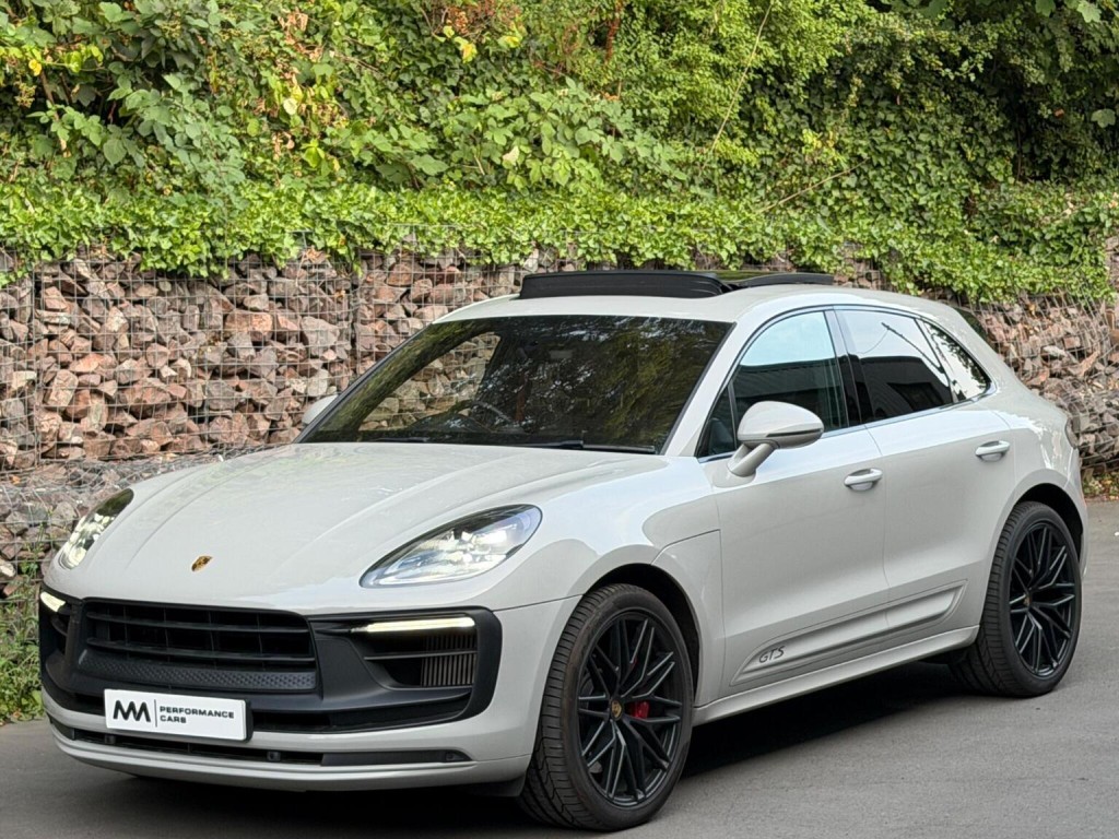 2022 Porsche MACAN